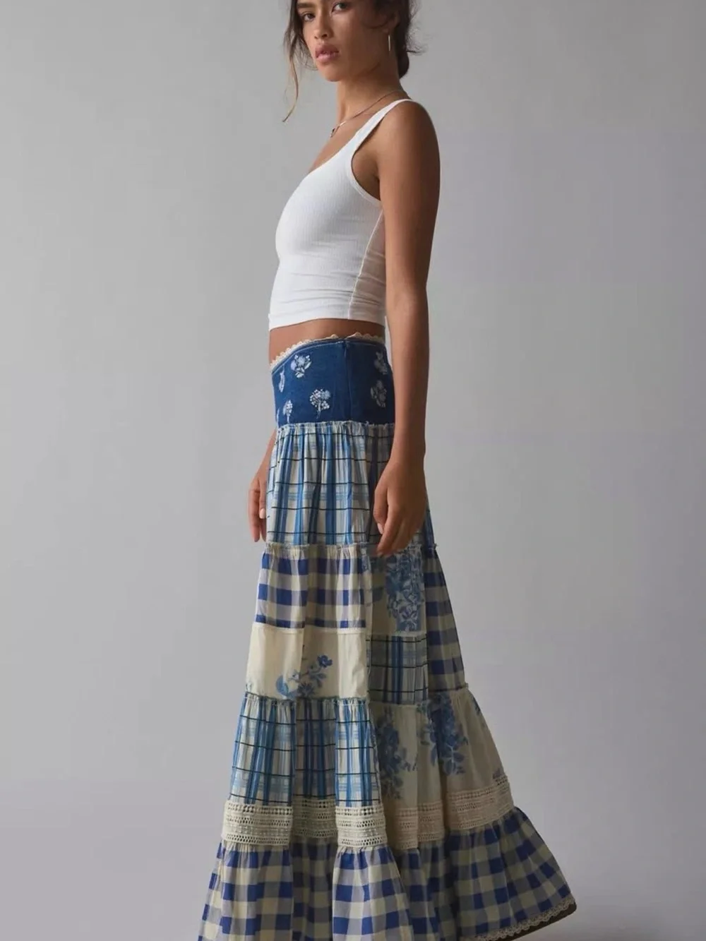 Kimchi blue Amelia medium Tiered Patchwork Maxi Skirt - Blue Floral & Gingham - Picture 2 of 4
